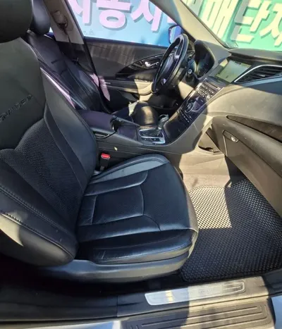 Hyundai Grandeur 2016, 154609 км, за 3192.18 USD - фото 10