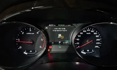 Kia Canival 2019, 131387 км, за 11311.18 USD - фото 8