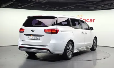 Kia Canival 2016, 211824 км, за 3581.43 USD