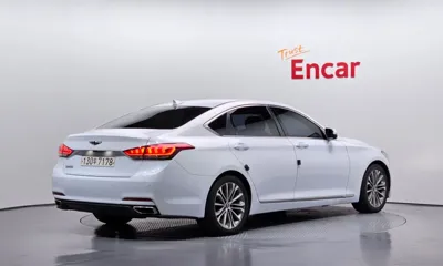 Hyundai Genesis 2014, 201247 км, за 3934.58 USD