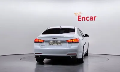 Hyundai Genesis 2014, 201247 км, за 3934.58 USD