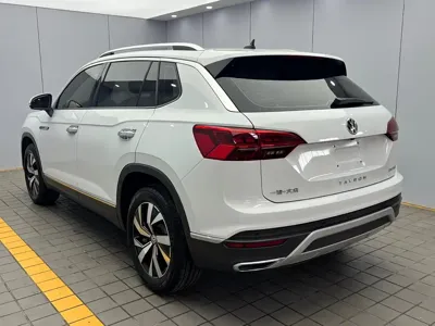 Volkswagen Tayron 2022, 41000 км, за 19981.96 USD - фото 6