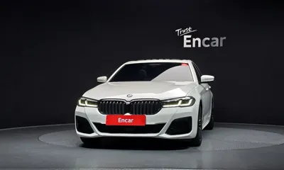 BMW 5-Series 2023, 50754 км, за 25330.46 USD