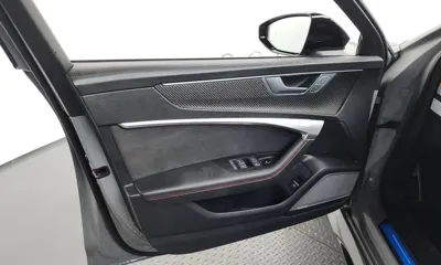 Audi RS6 2022, 7663 км, за 94327.43 USD - фото 24