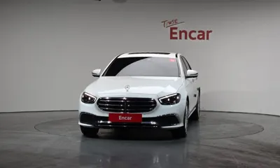 Mercedes-Benz E-Class 2022, 47020 км, за 25761.57 USD