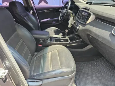 Kia Sorento 2015, 250000 км, за 4004.2 USD - фото 7