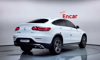 Mercedes-Benz GLC-Class 2021, 43988 км, за 27624.32 USD