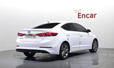 Hyundai Avante 2018, 60509 км, за 7870.55 USD