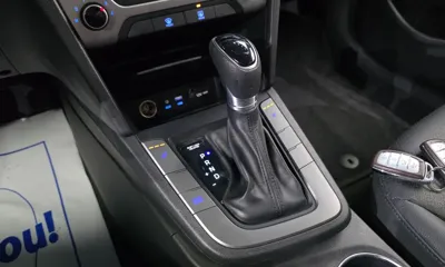 Hyundai Avante 2018, 60509 км, за 7811.08 USD - фото 9