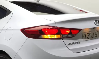 Hyundai Avante 2018, 60509 км, за 7811.08 USD - фото 23
