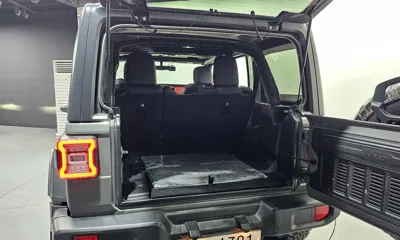 Jeep Wrangler 2019, 31743 км, за 25045.56 USD - фото 20