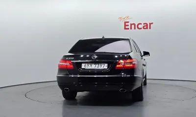 Mercedes-Benz E-Class 2011, 122290 км, за 3973.51 USD