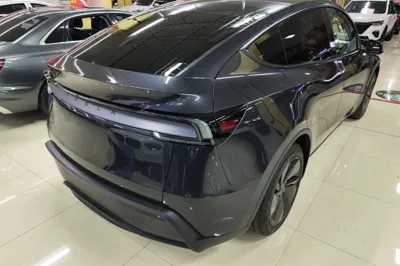 Tesla Model Y 2025, 14000 км, за 32859 USD - фото 6