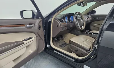 Chrysler 300C 2014, 140226 км, за 3713.36 USD - фото 10