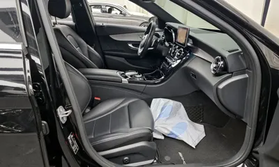 Mercedes-Benz C-Class 2018, 58445 км, за 11694.75 USD - фото 11