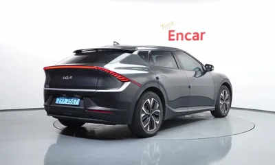 Kia EV6 2023, 93833 км, за 18226.21 USD
