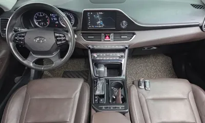 Hyundai Grandeur 2018, 99129 км, за 10141.06 USD - фото 7