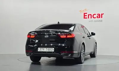 Kia K7 2018, 114988 км, за 6446.57 USD