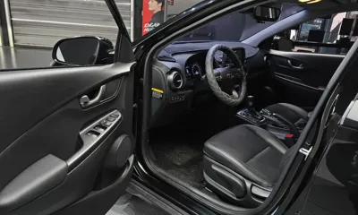 Hyundai Kona 2020, 122755 км, за 8586.73 USD - фото 10