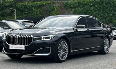BMW 7-Series · 2021 год