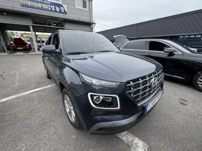 Hyundai Venue 2022, 39860 км, за 11701.22 USD