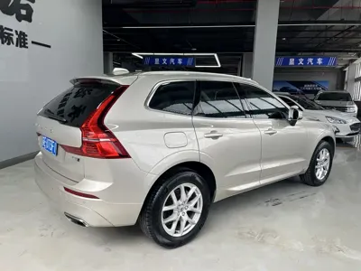 Volvo XC60 2018, 119000 км, за 12212.83 USD