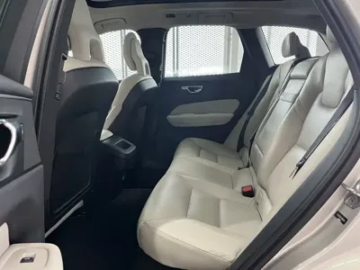 Volvo XC60 2018, 119000 км, за 12212.83 USD - фото 9
