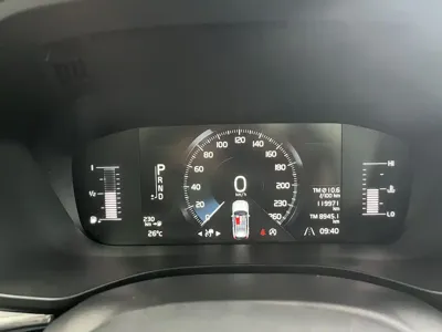 Volvo XC60 2018, 119000 км, за 12212.83 USD - фото 11