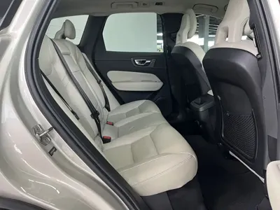 Volvo XC60 2018, 119000 км, за 12212.83 USD - фото 12