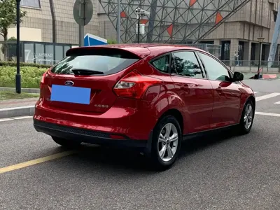 Ford Focus 2012, 90000 км, за 1633.28 USD