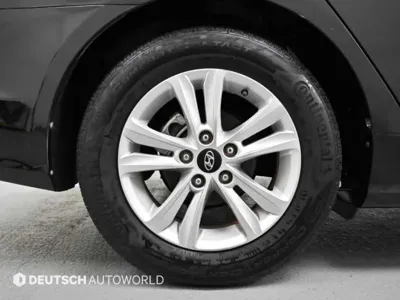 Hyundai Sonata 2010, 128723 км, за 1854.3 USD