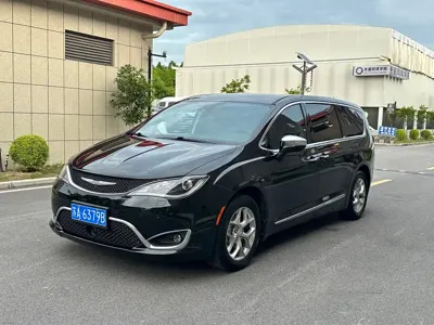 Chrysler Grand Voyager (Import) · 2017 год
