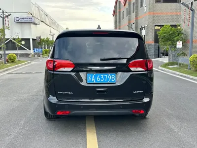 Chrysler Grand Voyager (Import) 2017, 110000 км, за 17431.11 USD - фото 8