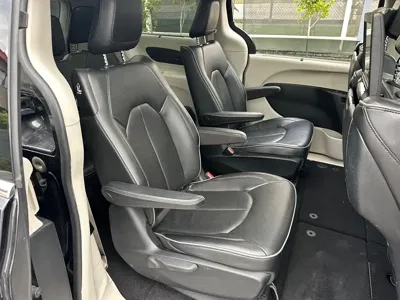 Chrysler Grand Voyager (Import) 2017, 110000 км, за 17431.11 USD - фото 18