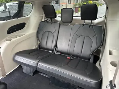 Chrysler Grand Voyager (Import) 2017, 110000 км, за 17431.11 USD - фото 33