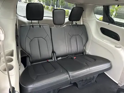 Chrysler Grand Voyager (Import) 2017, 110000 км, за 17431.11 USD - фото 34