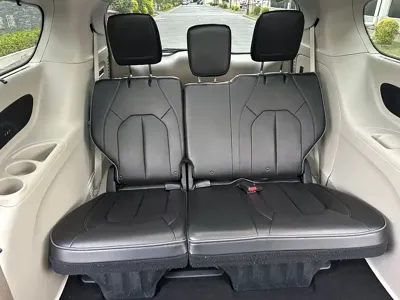 Chrysler Grand Voyager (Import) 2017, 110000 км, за 17431.11 USD - фото 35