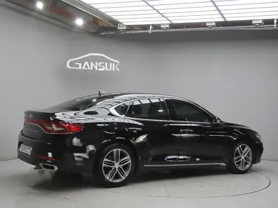 Hyundai Grandeur 2017, 123062 км, за 7882.74 USD