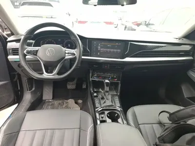 Volkswagen Passat 2023, 107500 км, за 14316.97 USD - фото 10