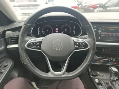 Volkswagen Passat 2023, 107500 км, за 14316.97 USD - фото 11