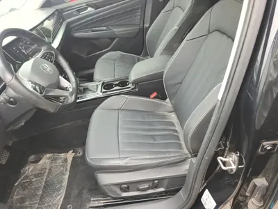 Volkswagen Passat 2023, 107500 км, за 14316.97 USD - фото 15
