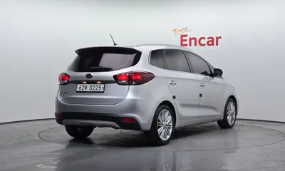 Kia Carens 2017, 27647 км, за 9518.78 USD