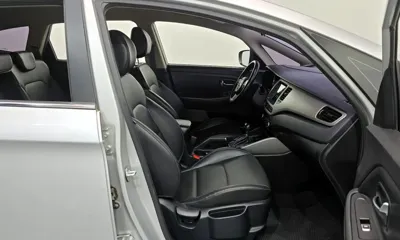 Kia Carens 2017, 27647 км, за 9518.78 USD - фото 11