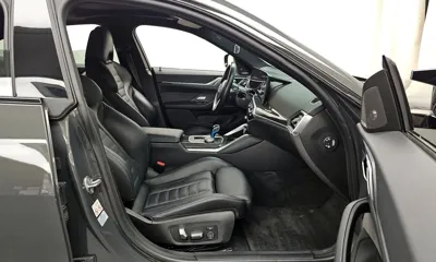 BMW i4 2023, 90744 км, за 32985.22 USD - фото 11