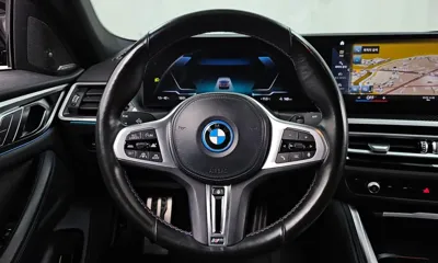 BMW i4 2023, 90744 км, за 32985.22 USD - фото 13