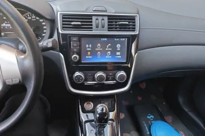 Nissan Tiida 2016, 123300 км, за 6392 USD - фото 12