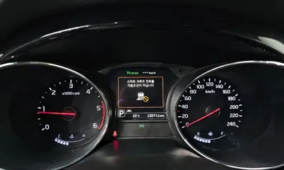 Kia Canival 2017, 135711 км, за 7995.84 USD - фото 8