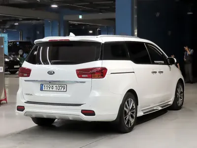 Kia Canival 2019, 201704 км, за 7475.78 USD