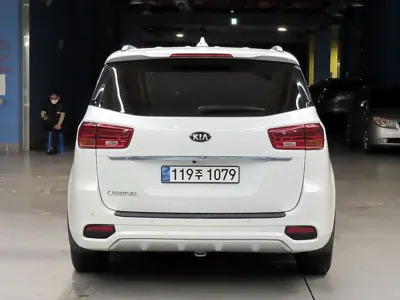 Kia Canival 2019, 201704 км, за 7475.78 USD