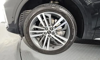 Audi Q5 2021, 71965 км, за 24446.64 USD